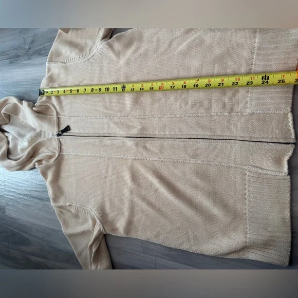 DKNY Men's Cream Hoodie Sweater - Picture 4 of 8